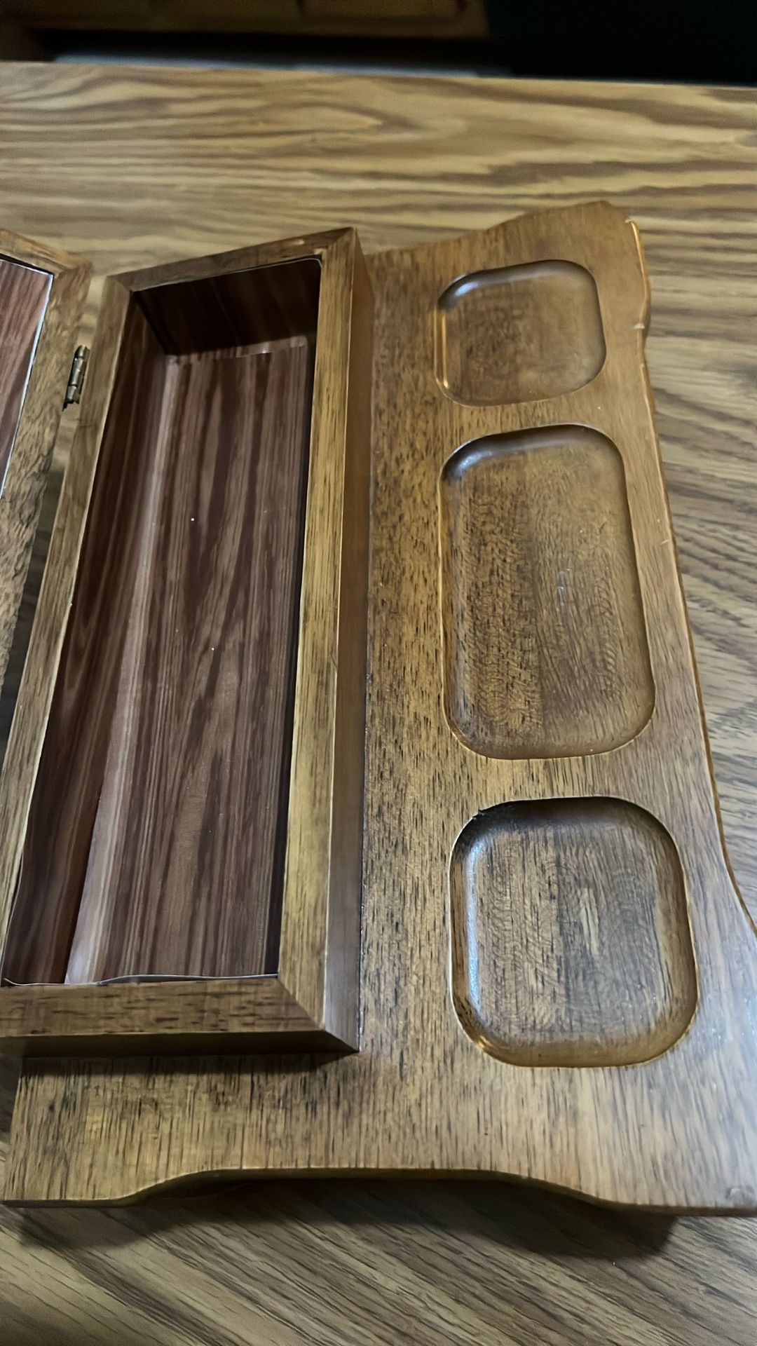 Wooden box with two compartments - photo 2