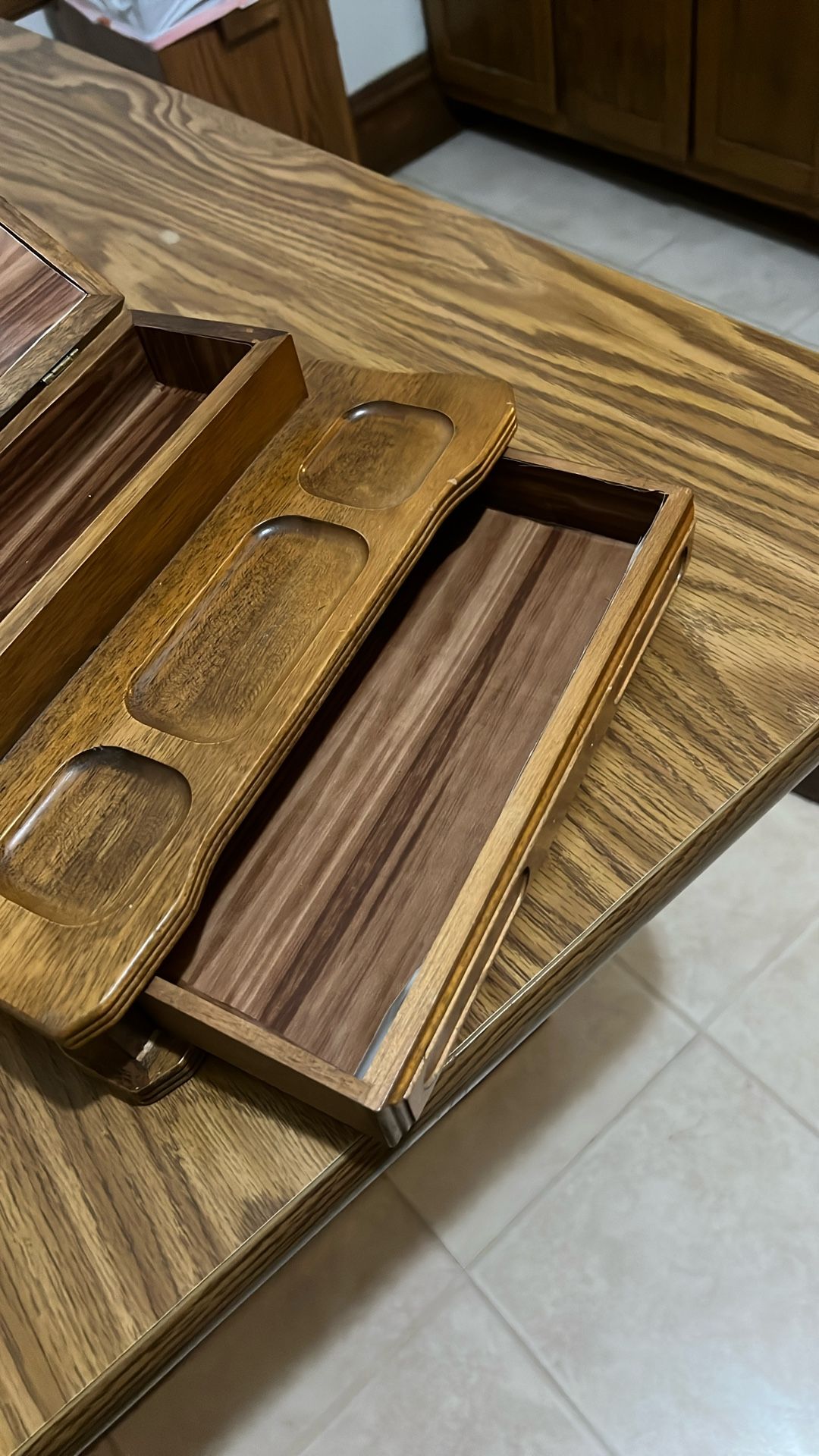 Wooden box with two compartments - photo 3