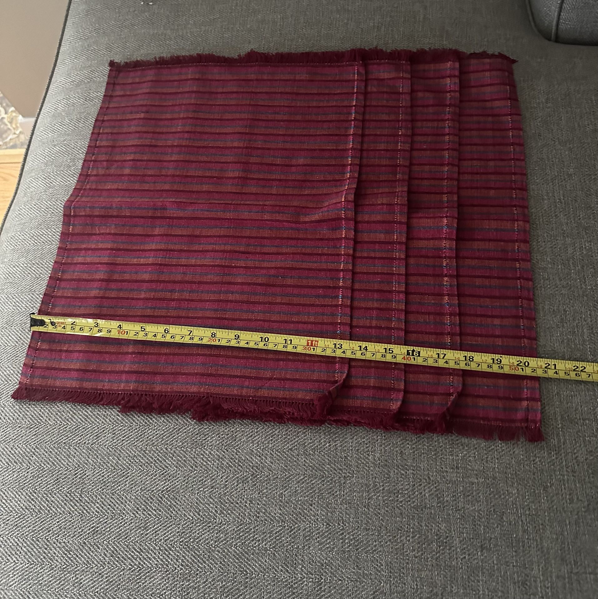 Table Runner and Placemats - photo 4