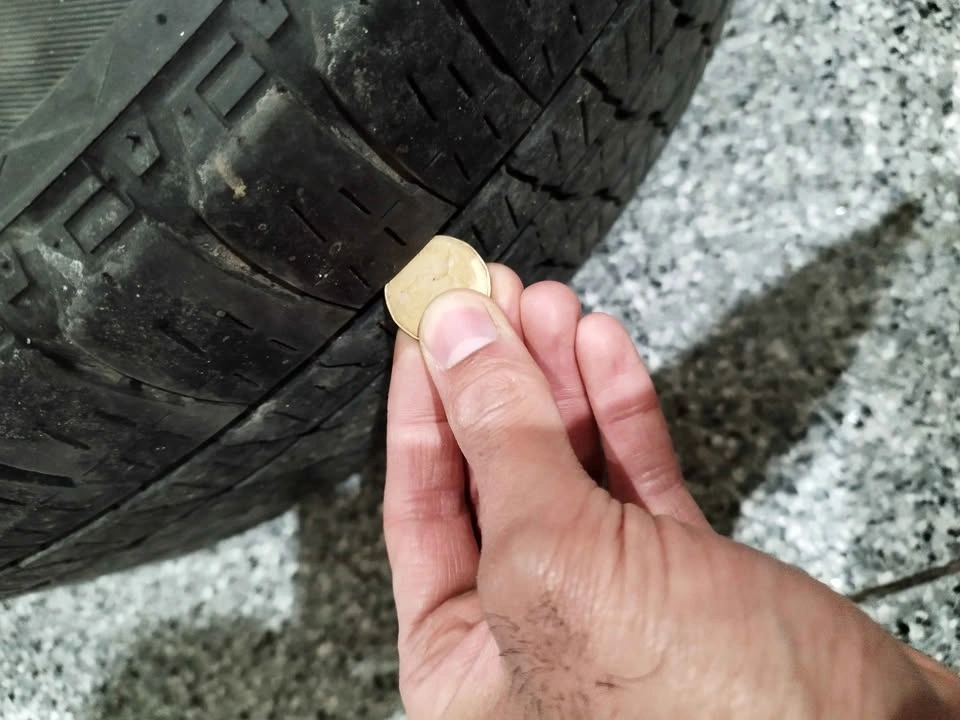 22 inch tires on Cadillac rims - photo 5