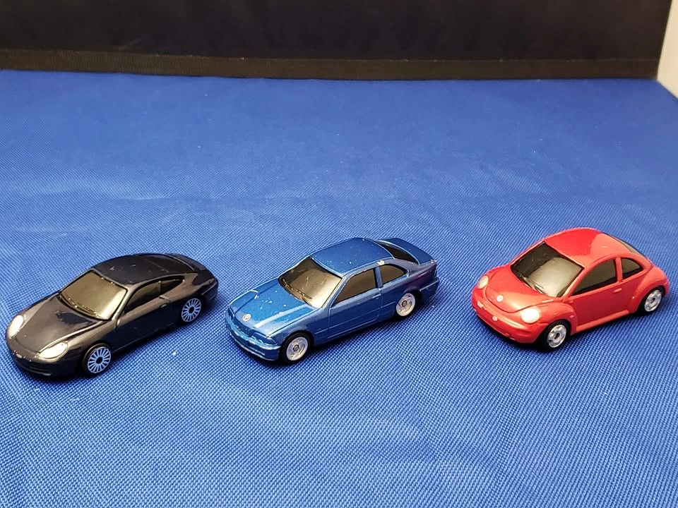 Maisto Die cast lot cars - photo 2