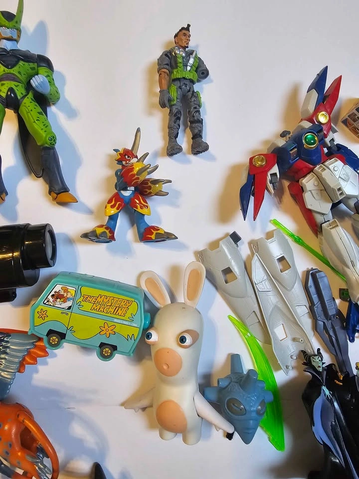 Misc small toy lot. - photo 4