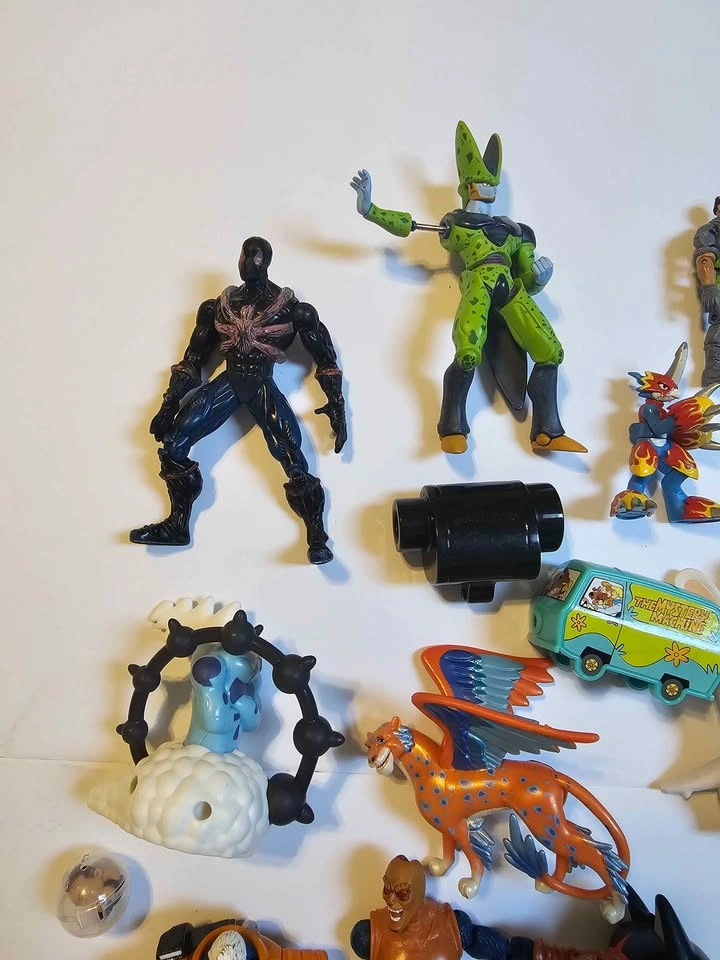 Misc small toy lot. - photo 5