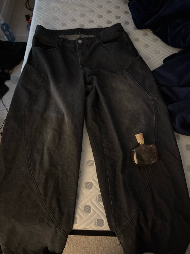 Baggy pants (free cologne) ONLY TODAY!