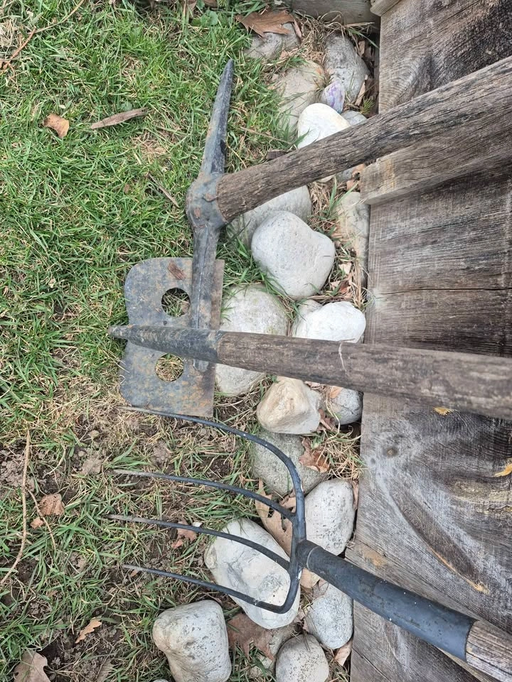 Vintage Garden Tools, ONLY PITCHFORK LEFT - photo 5