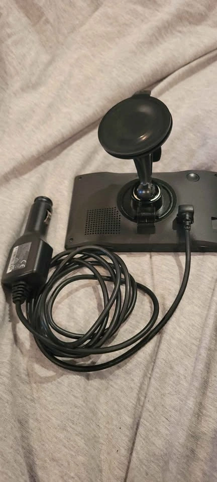 Garmin GPS Navigator – Works Great - photo 2