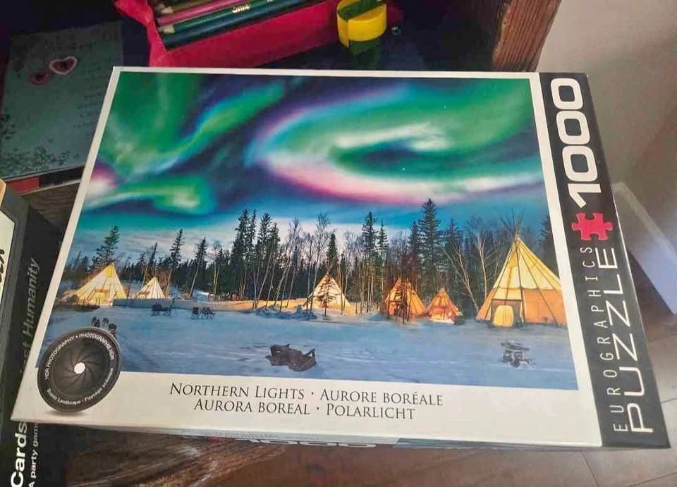 Yellowknife Northern Lights 1000 Piece Puzzle