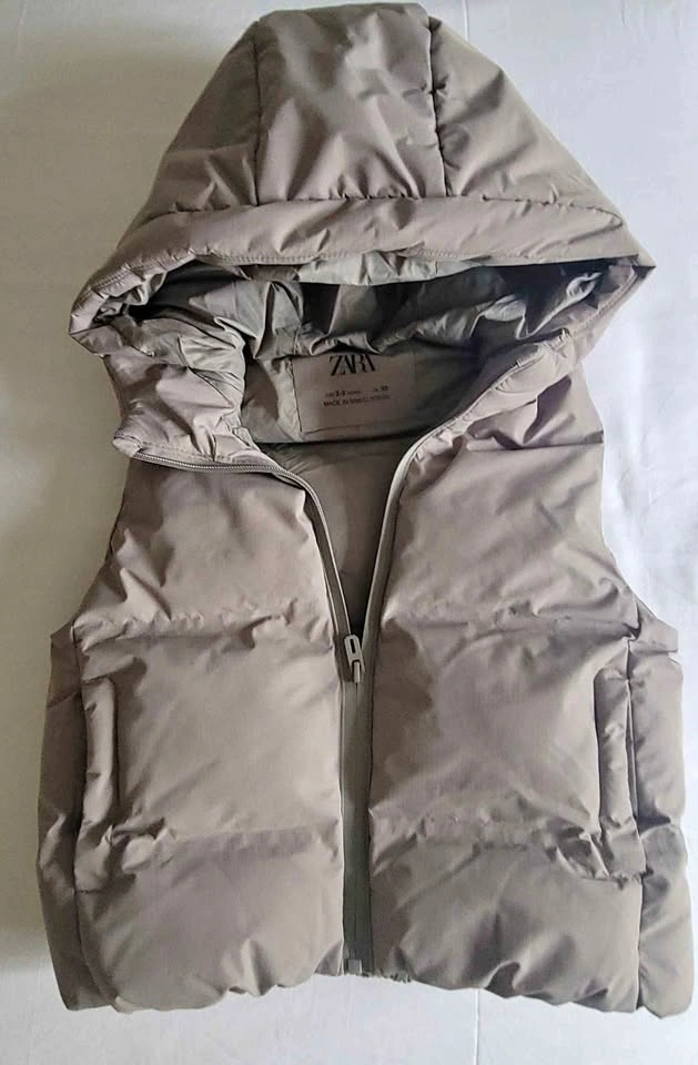 Zara Grey Puffer Vest (Size 2–3 Years) – Like New / Never Worn