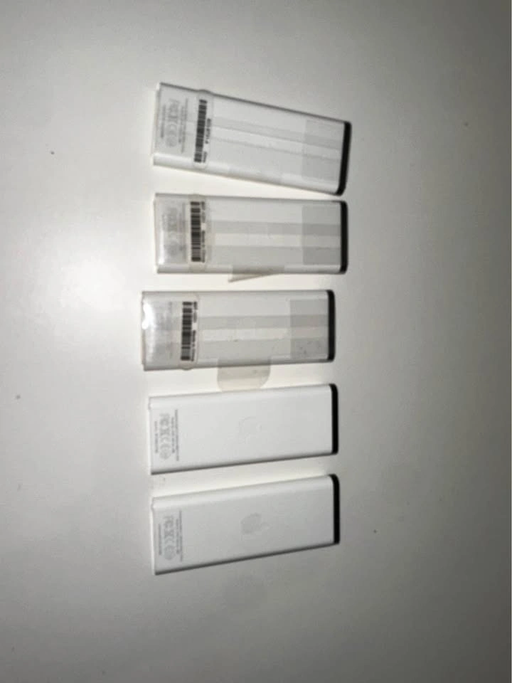 Apple TV Remote - 1st Gen - photo 2
