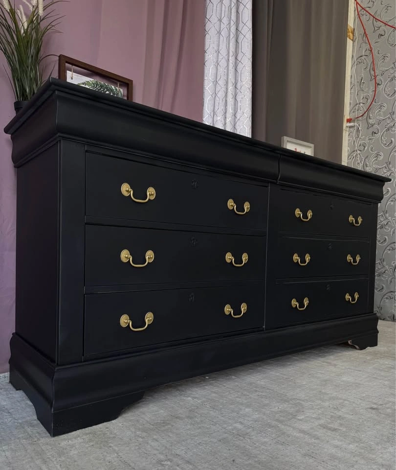Dresser for sale in excellent condition - refinished - photo 2