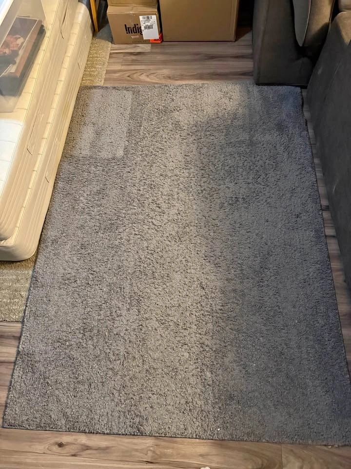 Grey rug
