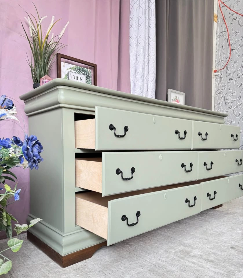 Solid Wood Dresser - Refinished - photo 3