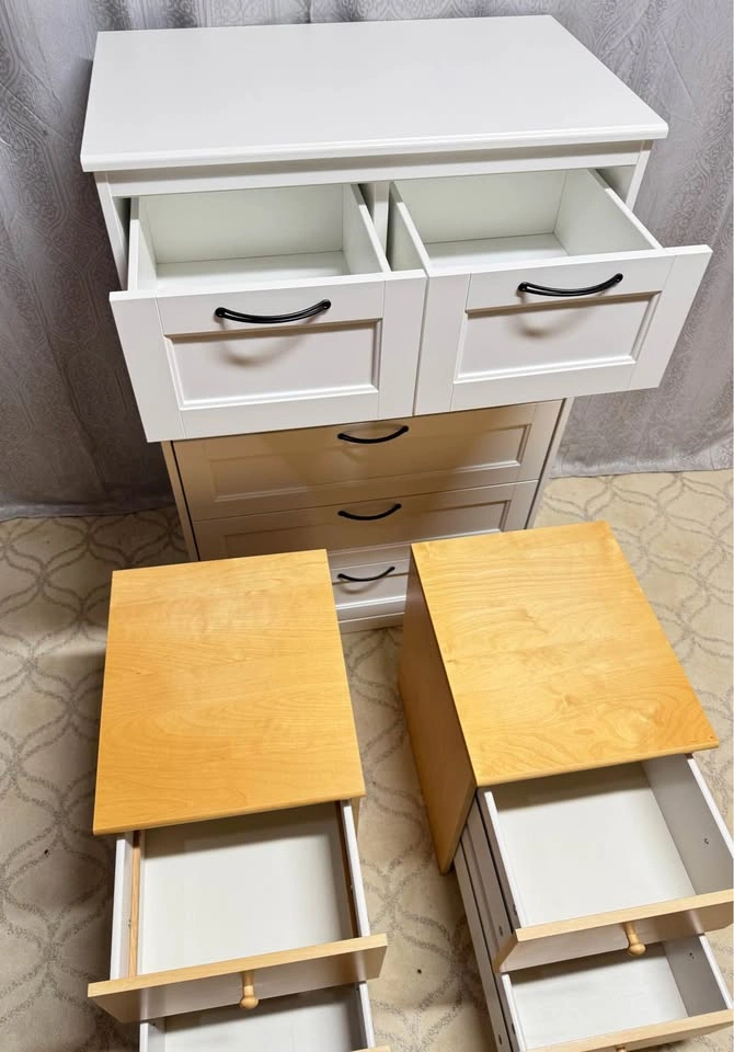 Dresser and 2 Nightstands - Excellent Condition - photo 4