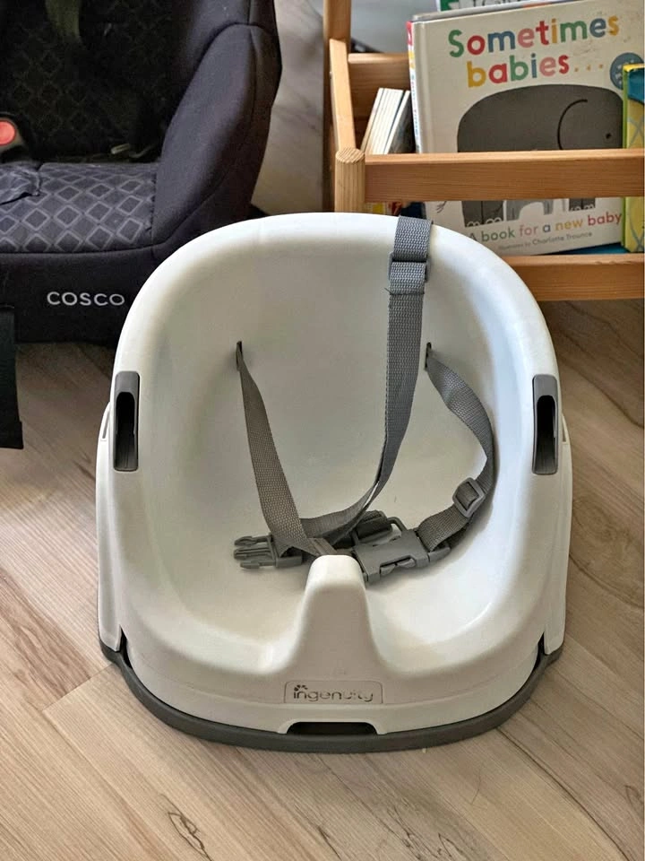 Ingenuity Baby Base Booster Seat Feeding Table Chair