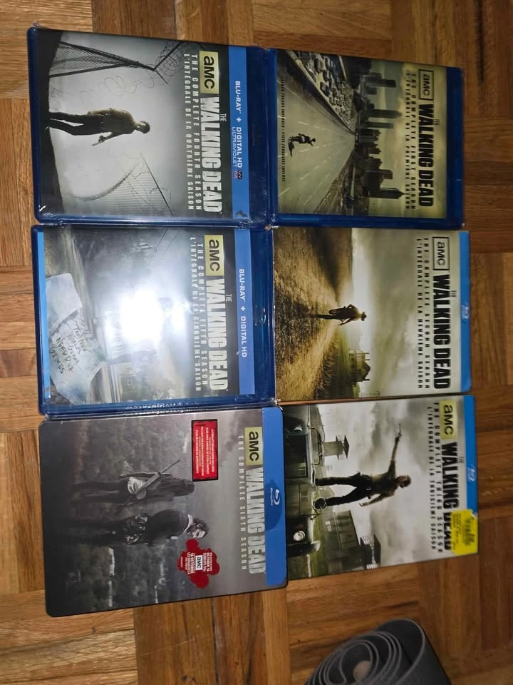 The Walking Dead Seasons 1-6 Blu-ray Set - Brand New