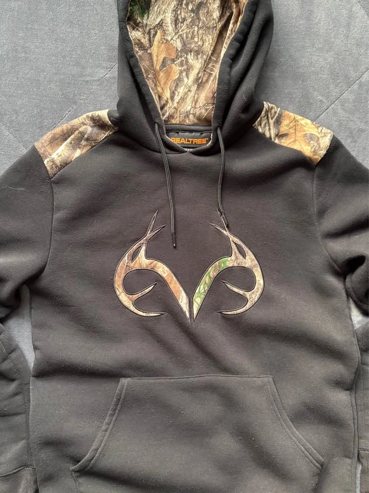 Realtree Black & Camo Pullover Hoodie Size S - photo 2
