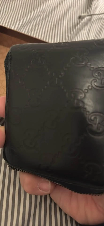Gucci Leather zip wallet - photo 2