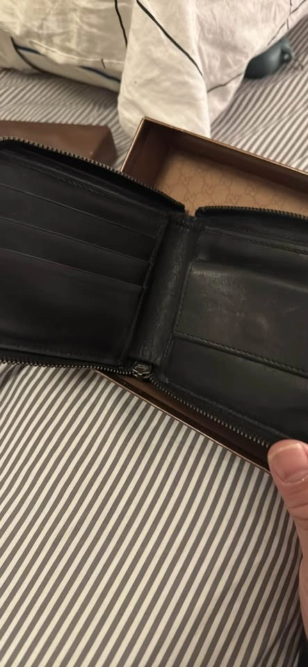 Gucci Leather zip wallet - photo 3