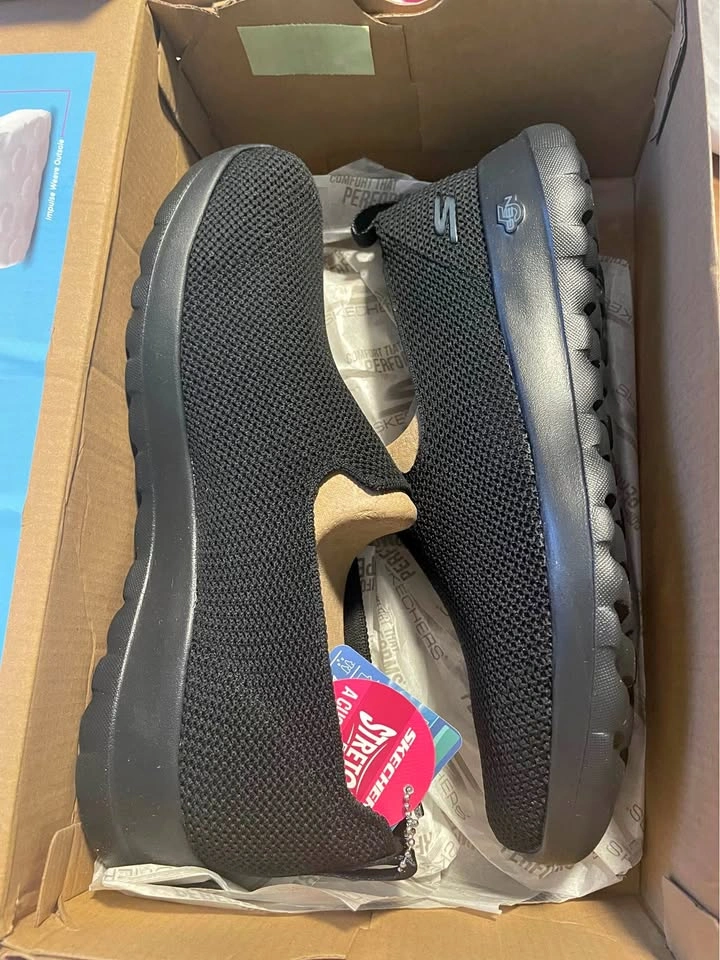 Sketchers GO WALK Shoes