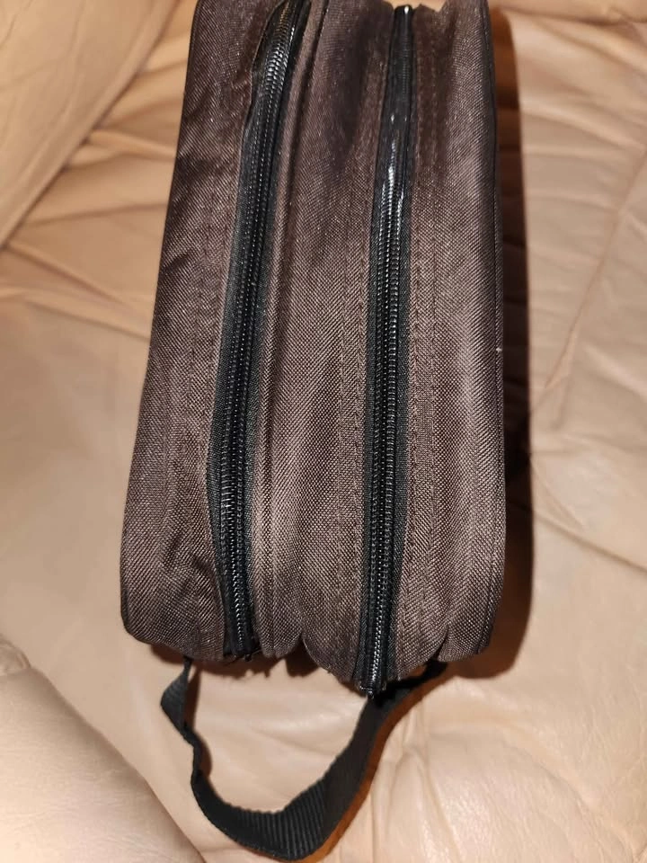 Toiletry bag. Great for travel or storage. Separate compartments - photo 2