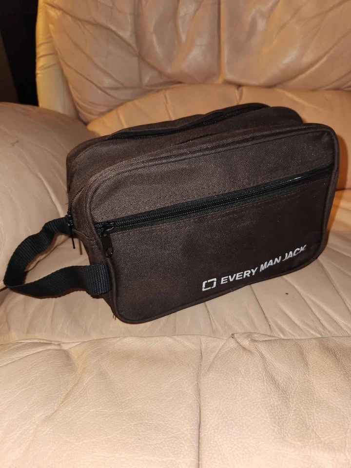 Toiletry bag. Great for travel or storage. Separate compartments - photo 3