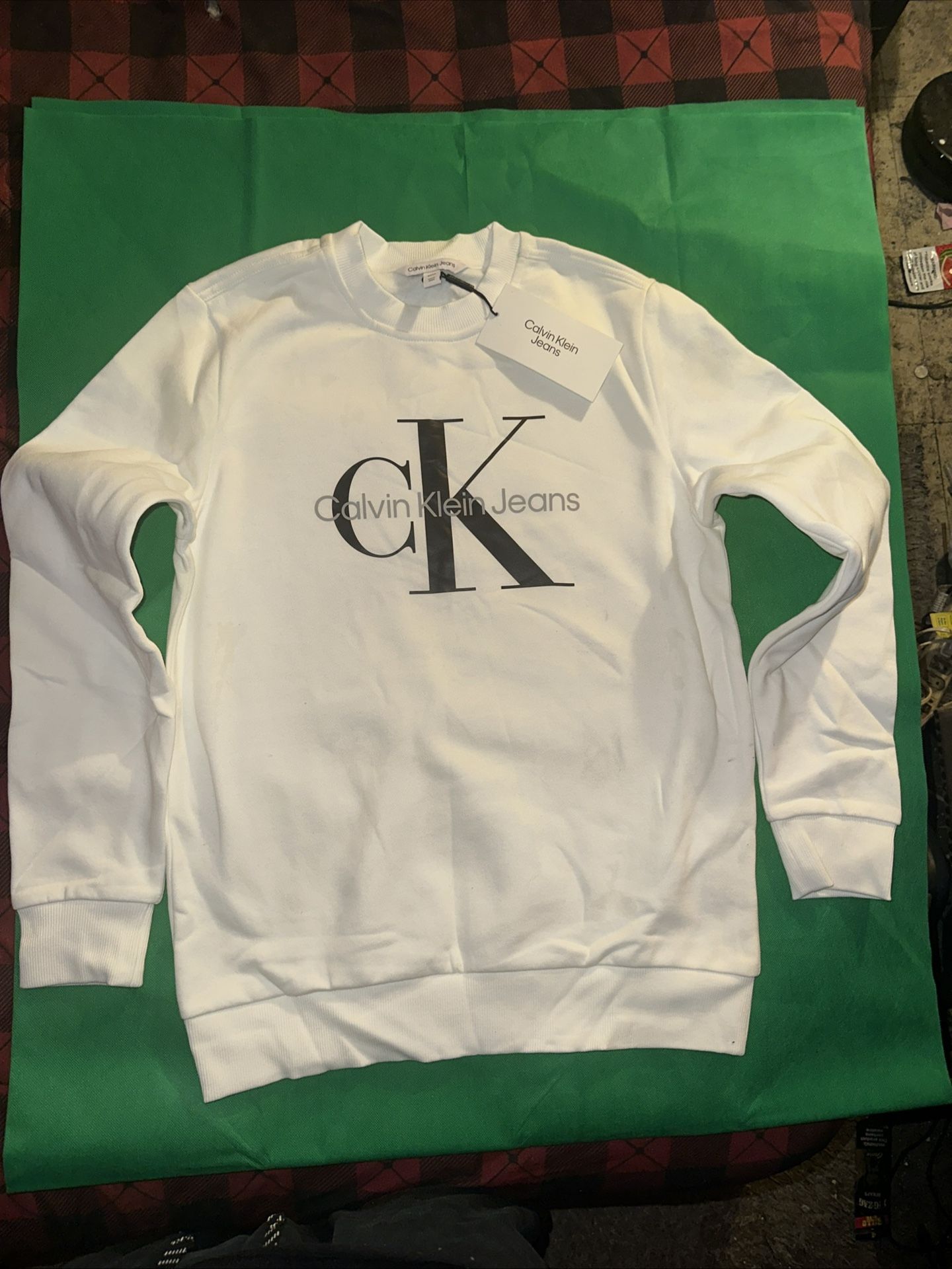 Calvin Klein Men's White Long Sleeve Sweatshirt - Size S