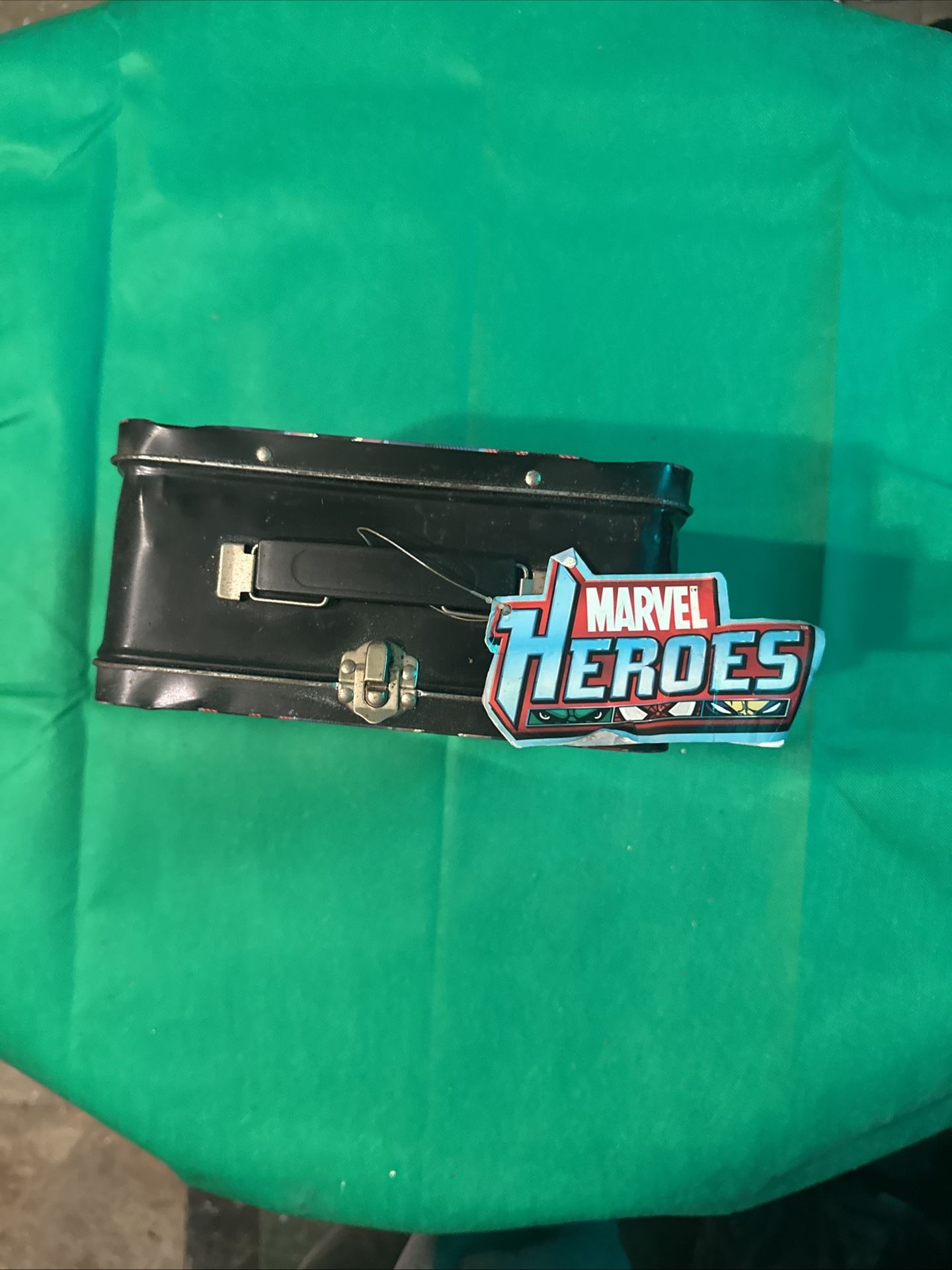 Marvel Heroes 2010 Metal LunchBox (No Thermos)