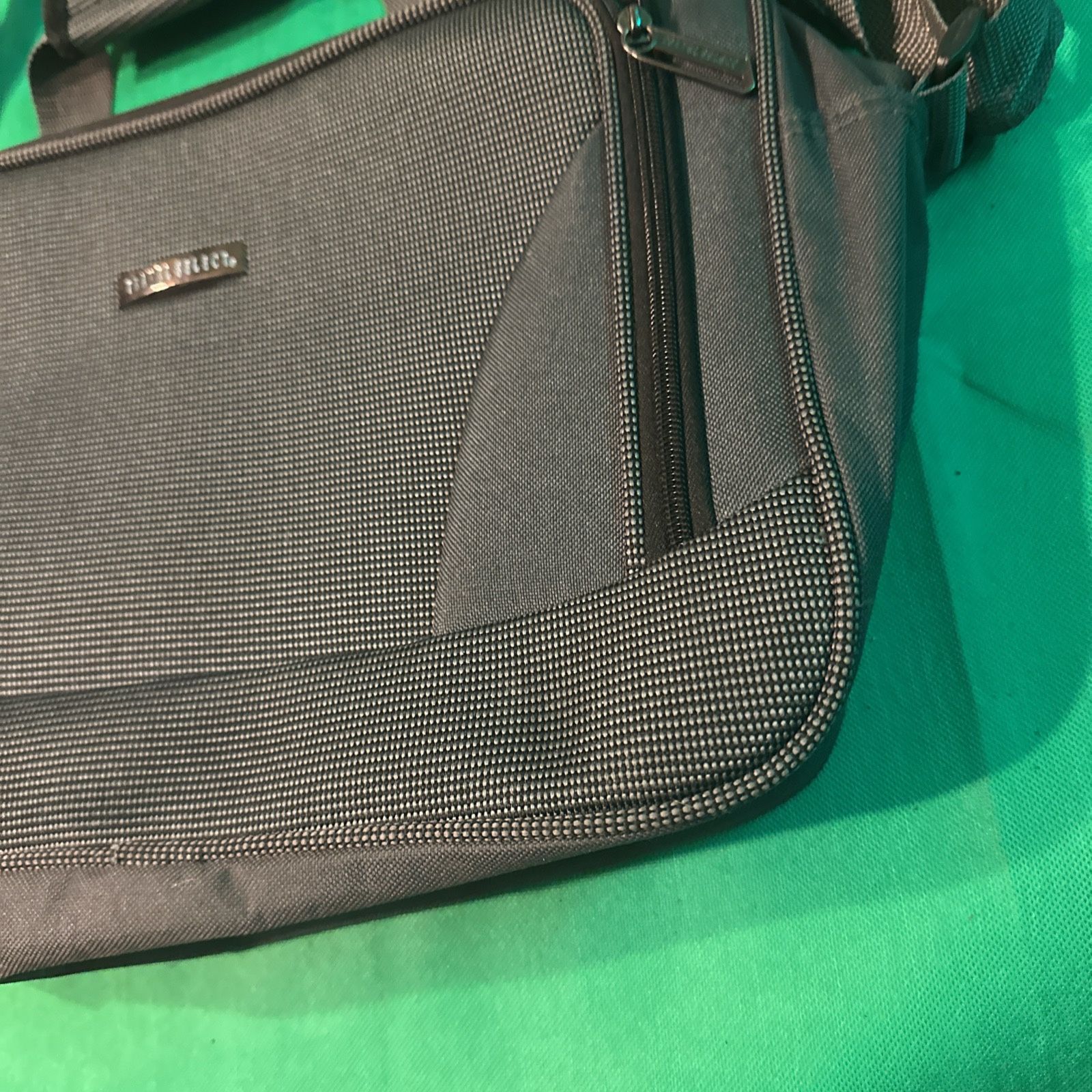 TRAVEL SELECT Messenger Bag Laptop Bag Sports Bag - photo 2