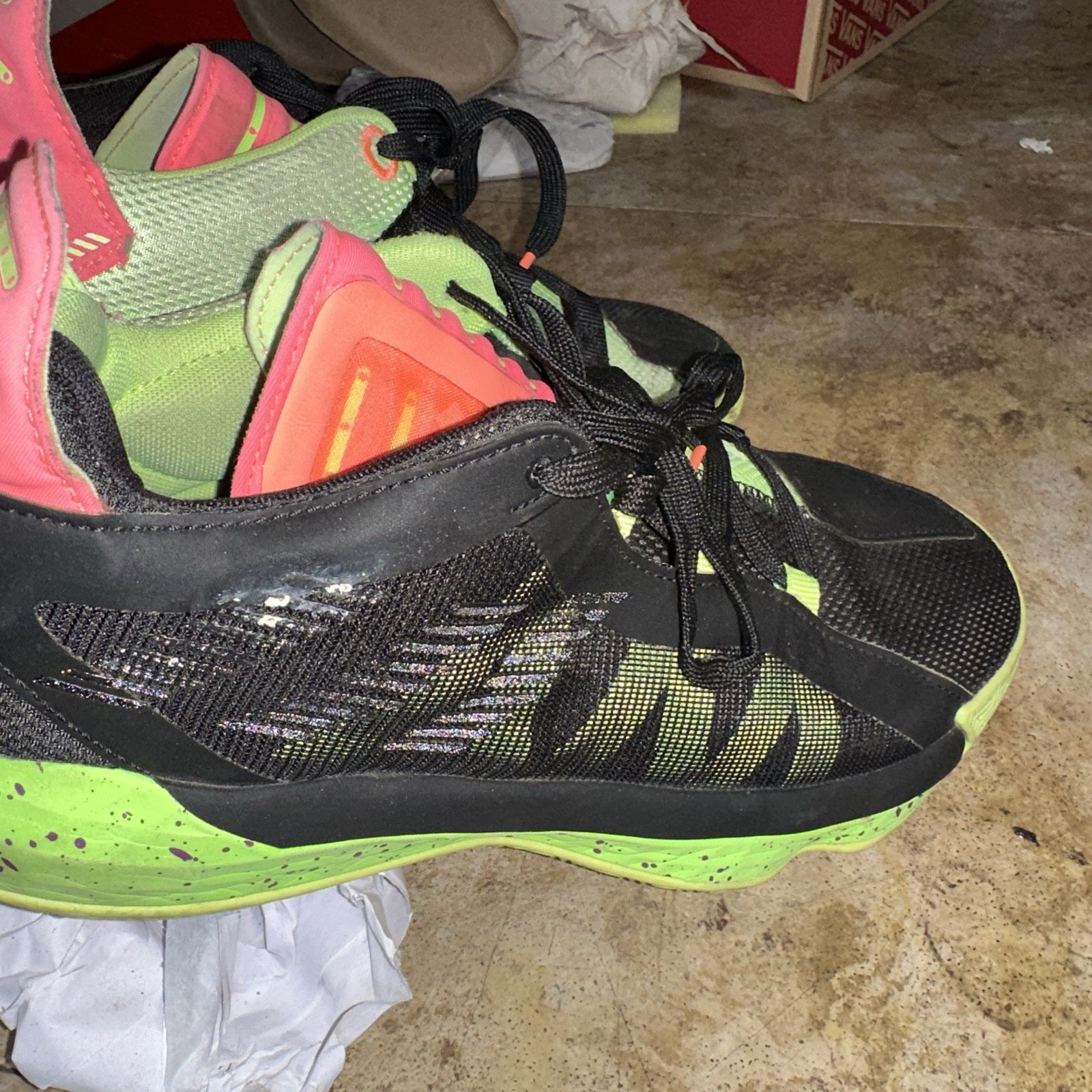 Used Sneakers Adidas Size 9.5 - photo 4