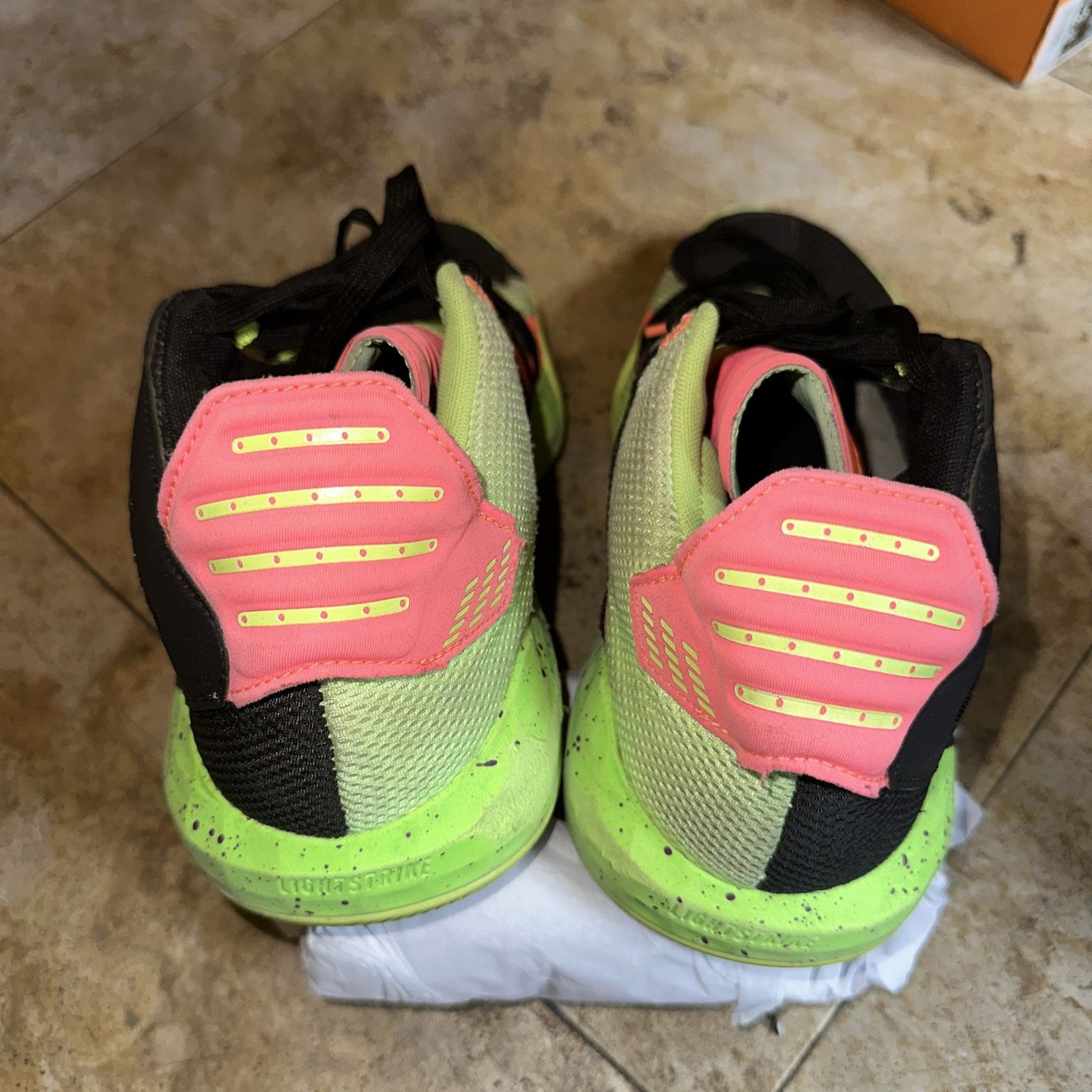 Used Sneakers Adidas Size 9.5 - photo 5