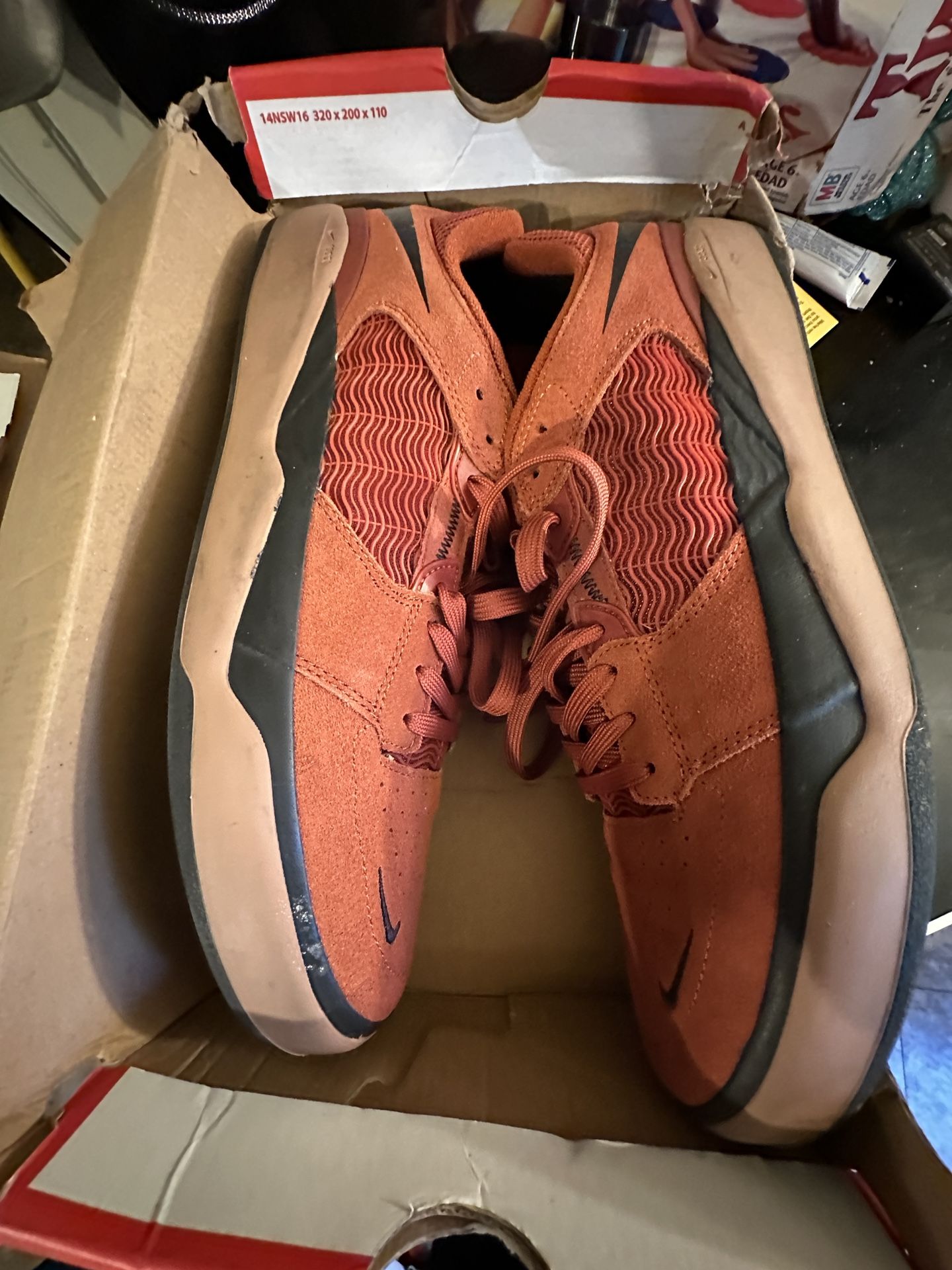 New Size 13 Nike Sb Shiod - photo 2