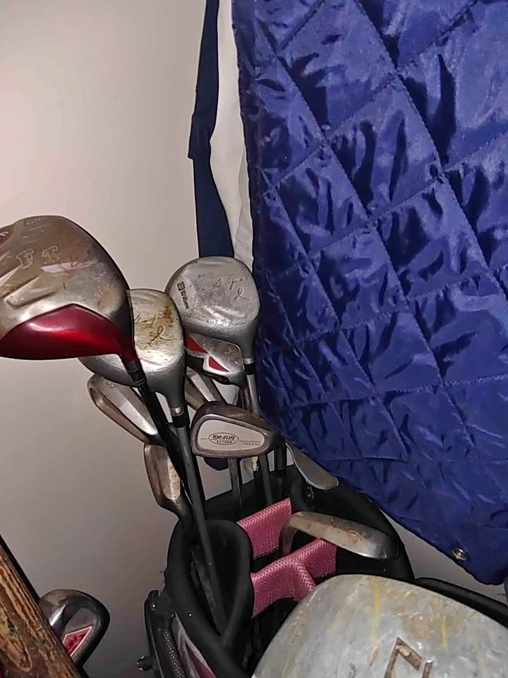 Women's Golf Clubs and Bag - Right Handed