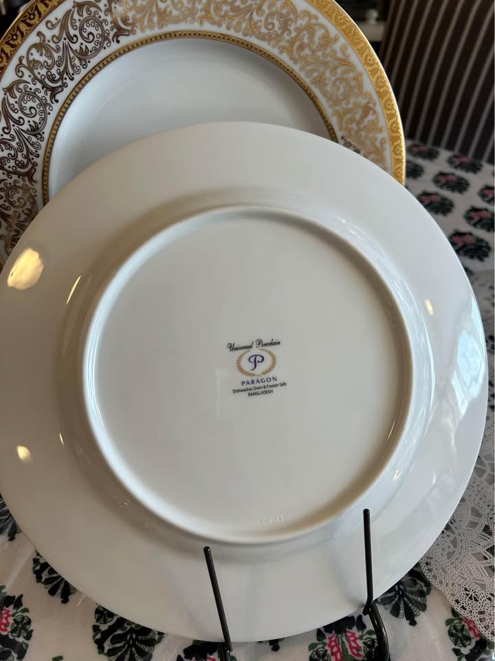 Dinner Plates for 6 - photo 3
