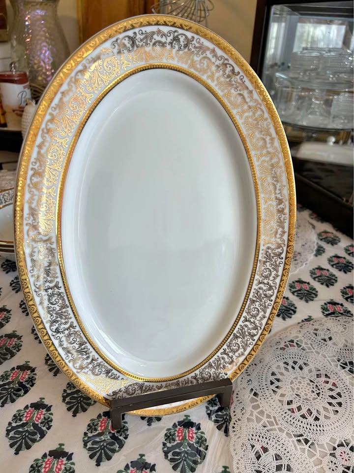 Porcelain Oval Serving Dish