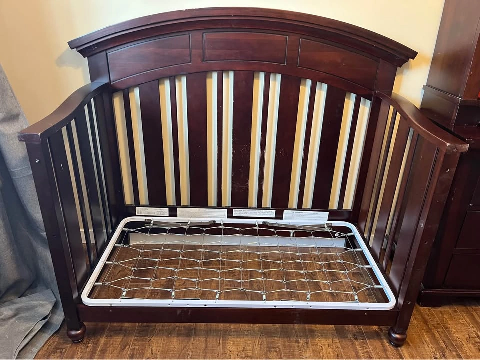 Westwood Designs 4-in-1 Convertible Crib to Teen Bed - photo 4