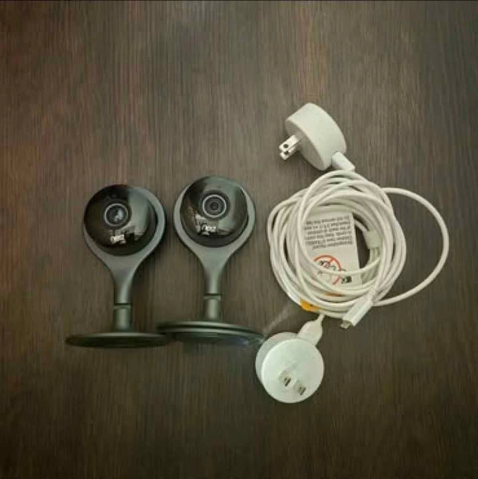 2 Google Nest Cam Indoor Security Cameras - 1st Gen - photo 2