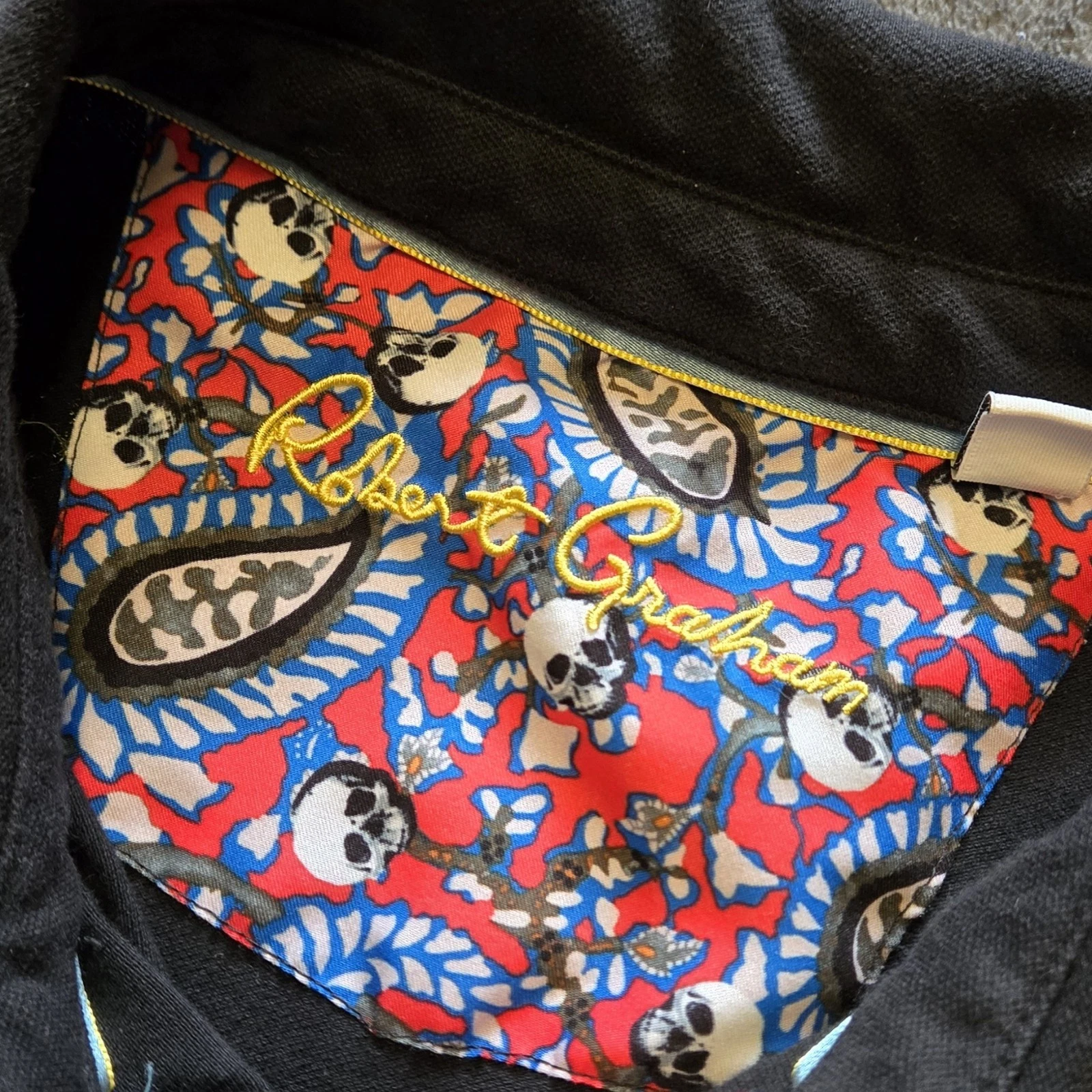 Robert Graham Polo Shirt Mens Large Black Skull Paisley