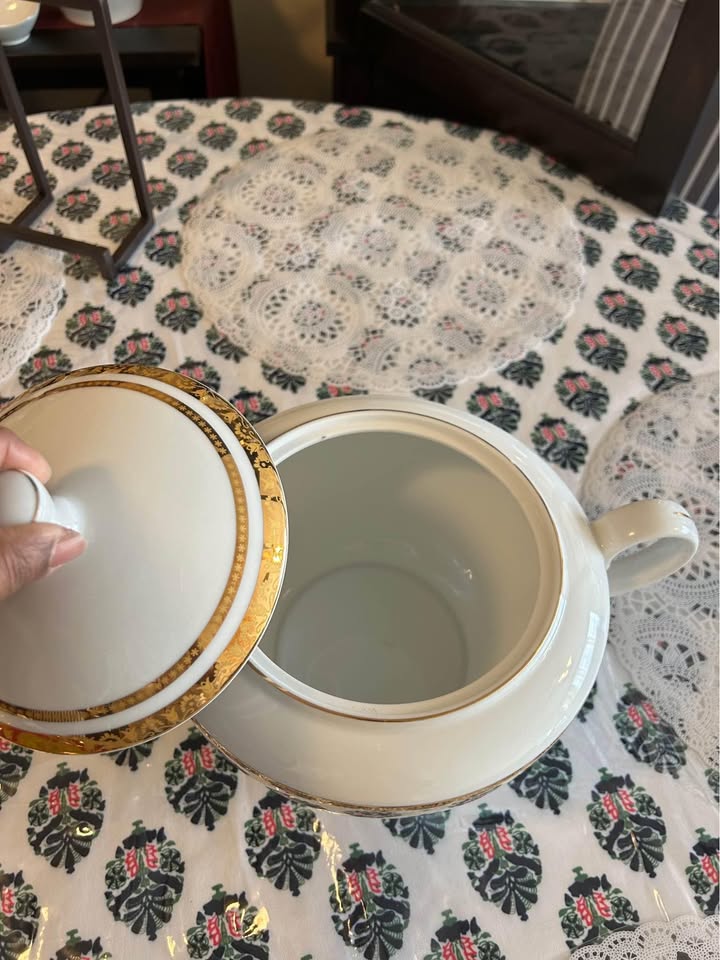 Soup Tureen - photo 3
