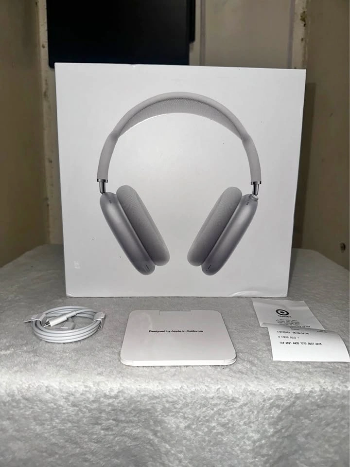 Apple AirPods Max (Authentic) – Receipt + Box – Great Condition
