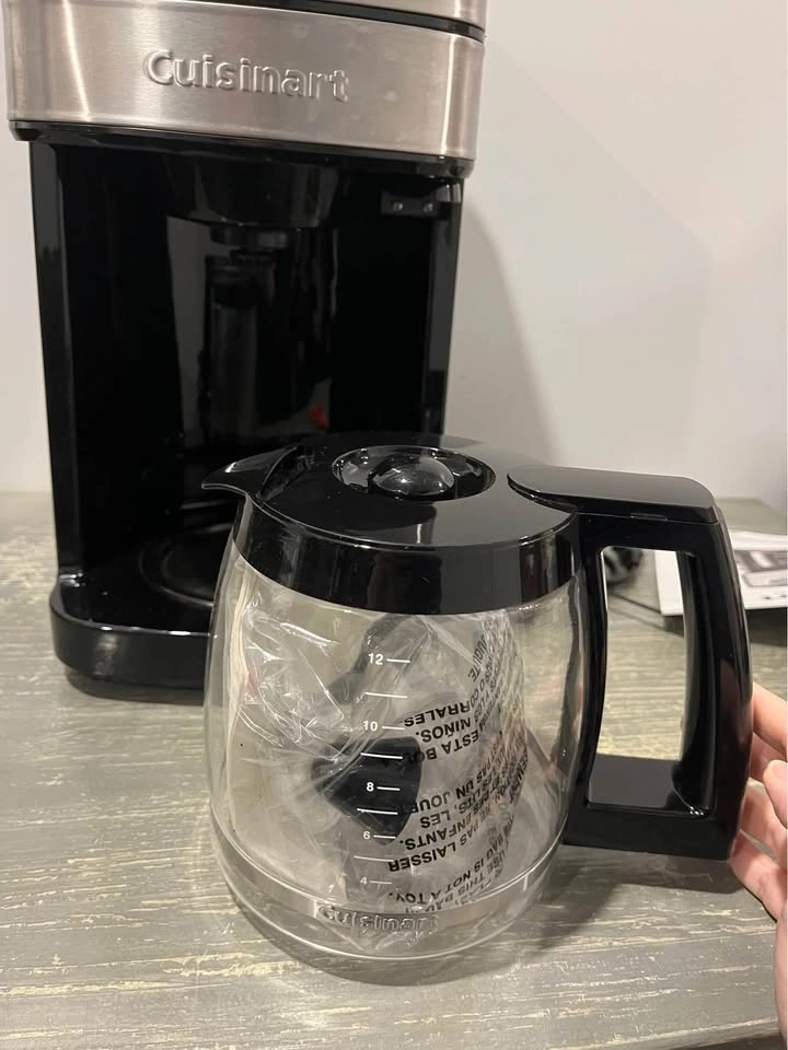 Cuisinart Grind and Brew 12-Cup Coffeemaker - photo 5