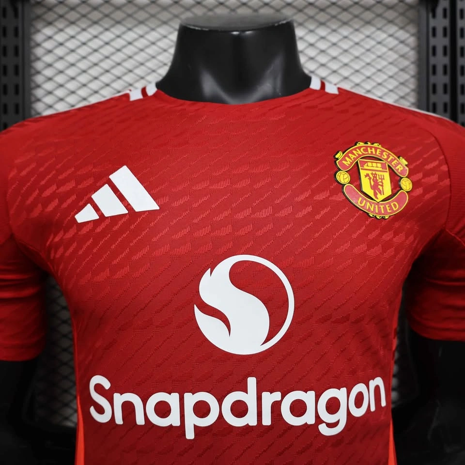 Manchester United 24/25 Season Jersey - photo 2