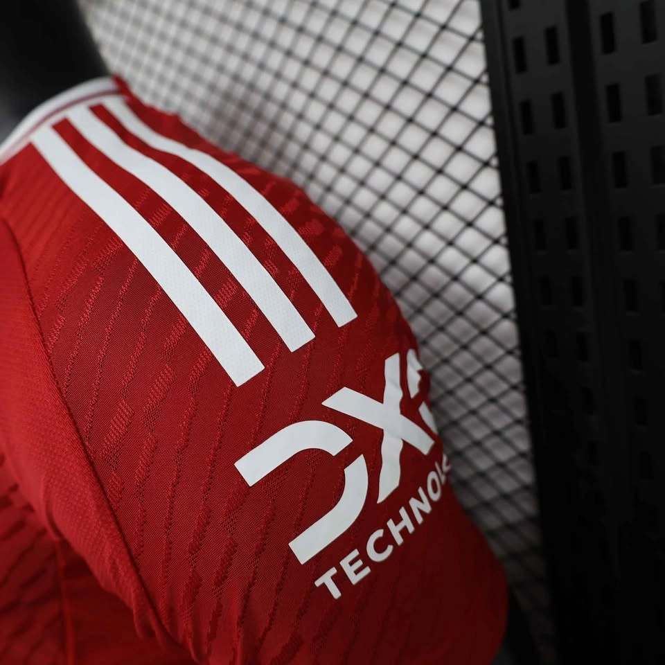 Manchester United 24/25 Season Jersey - photo 5