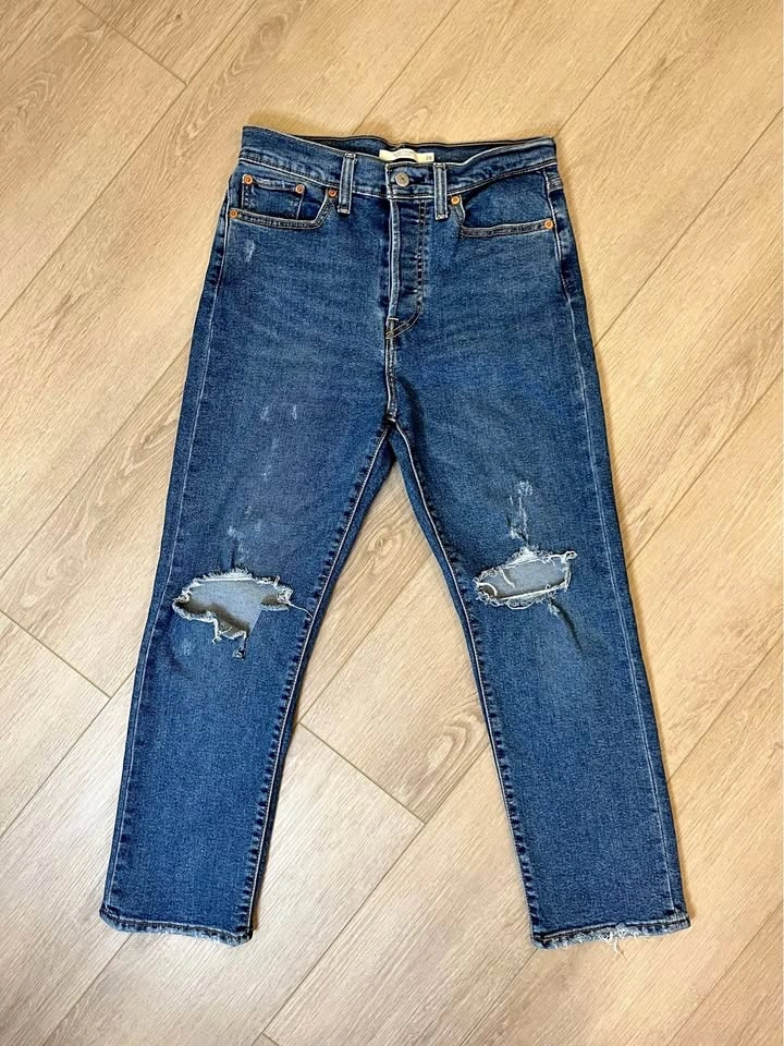 Levi’s Wedgie Straight Ankle Jeans - Size 28