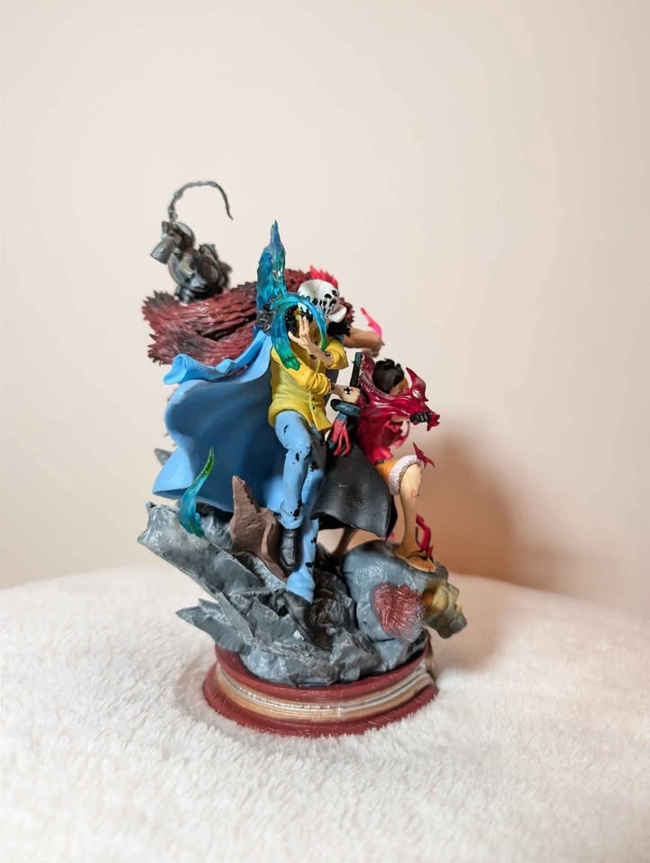 One Piece Action Figure ( Supernova Trio Collectible ) - photo 4