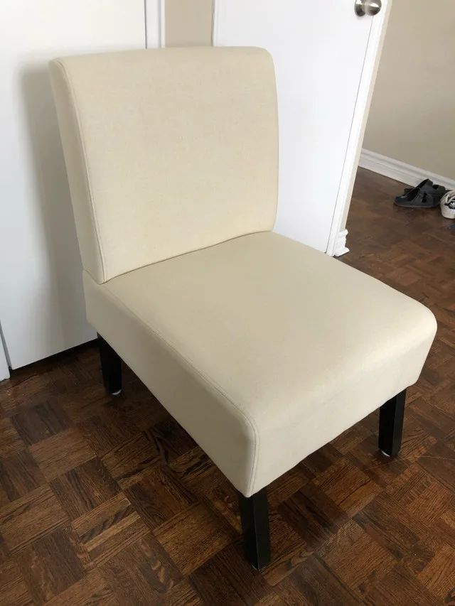 Cream Accent Chair (Mint Condition) image indicator(5)