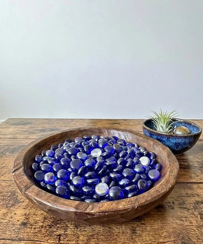 Decor | Blue pebbles only