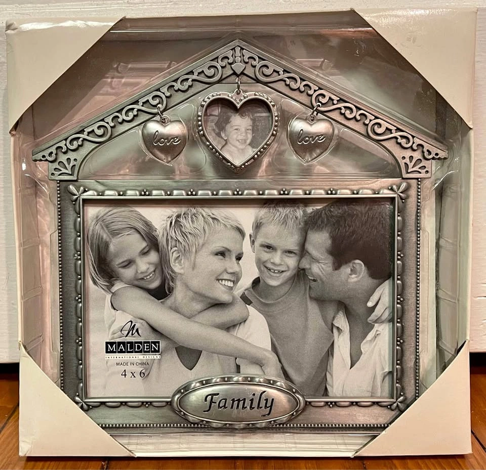 Malden Int'l Designs Pewter Metal Picture Frame. 4x6