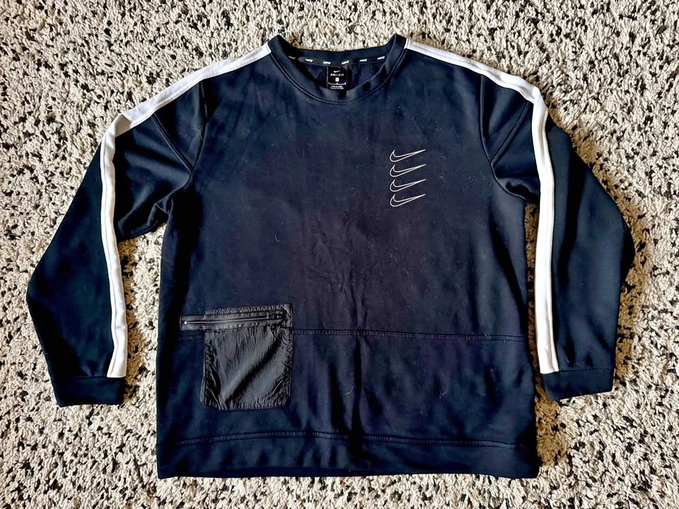 Nike Sweatshirt like new BLACK