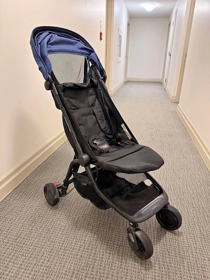 Mountain Buggy Nano stroller