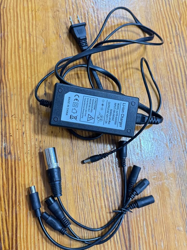 42V 2A Charger Universal( E-bike ) - photo 4